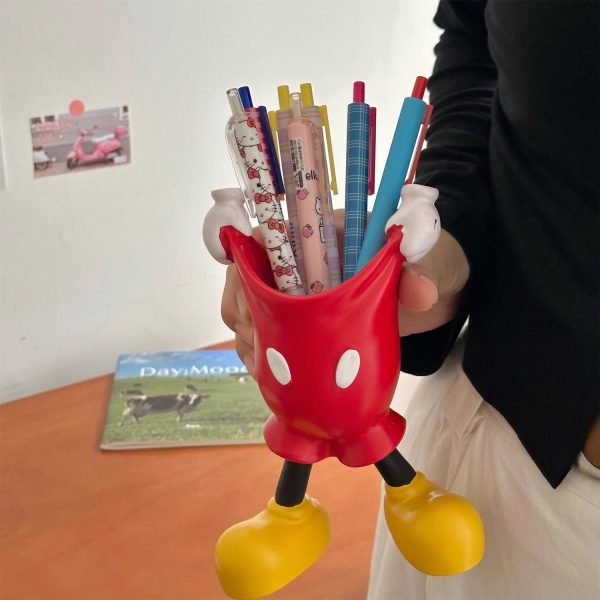 Cute Mickey Cute pants-raising cartoon student pen holder, makeup brush storage bucket, office desktop multi-functional ornament