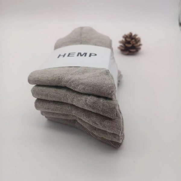 Hemp socks, a pair of socks that are healthier than pure cotton.